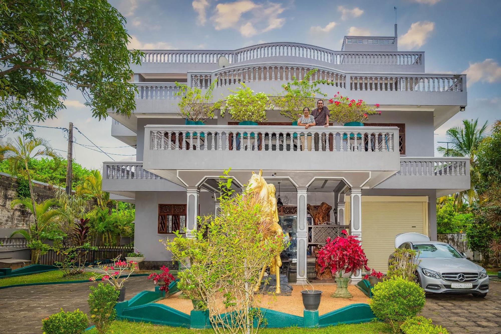 Sagarika Beach Hotel Moragalla Exterior foto